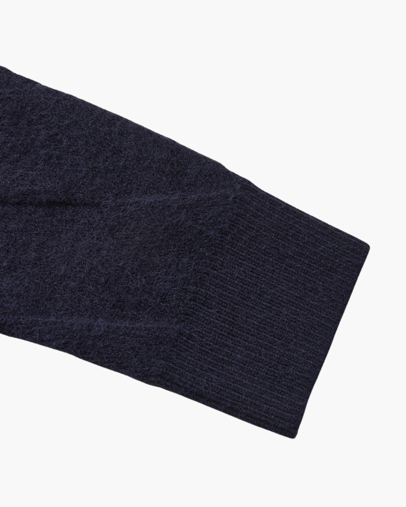 Luxurious Diamond Pattern Crewneck Sweater