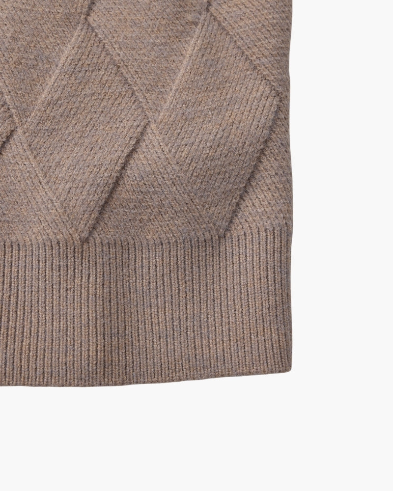 Luxurious Diamond Pattern Crewneck Sweater