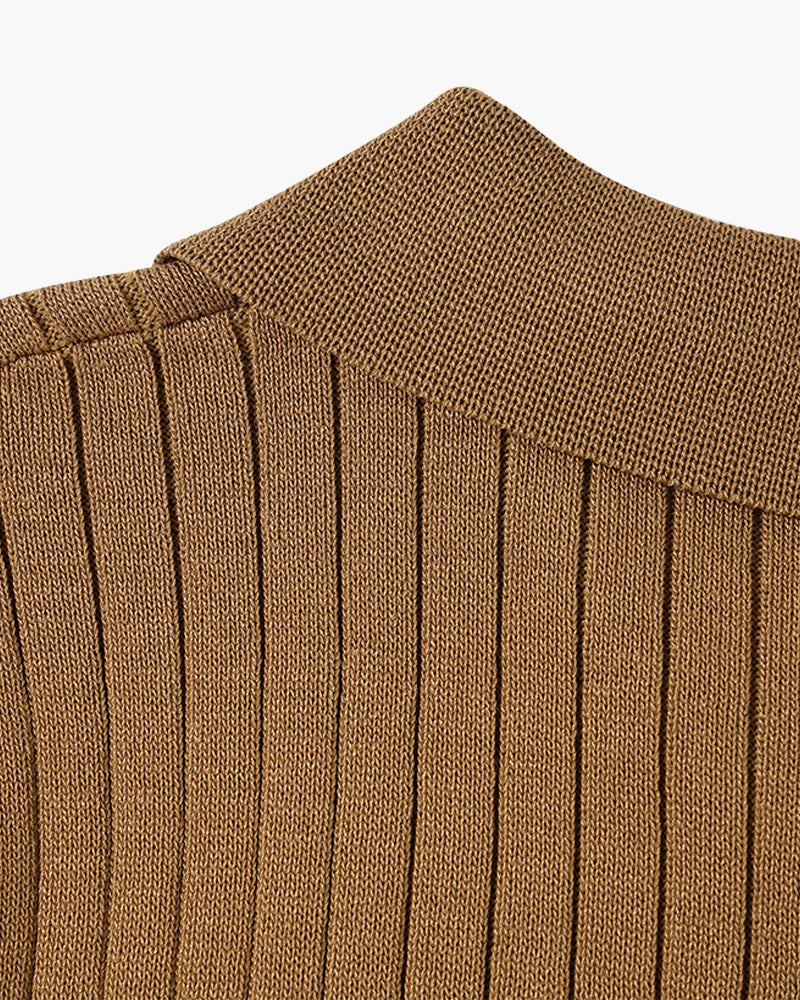 Chic Knitted Polo by GIMCHEON