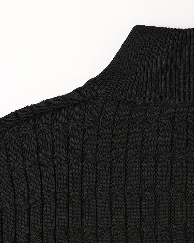 GWANGJU Zip-Up Sweater: Effortless Style Meets Comfort